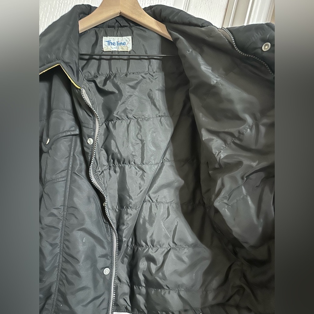 The Line Men's Classic Black Jacket - Picture 4 of 7